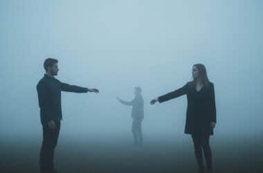 Comment Neptune crée des illusions dangereuses en amour et comment s'en protéger